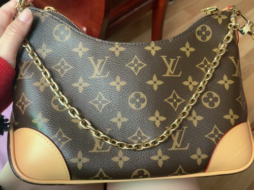 Louis Vuitton M45832 Boulogne photo review