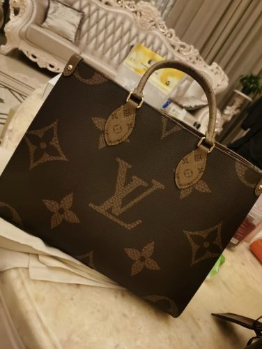 Louis Vuitton M44576 Onthego GM Monogram Canvas photo review