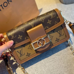 Louis Vuitton M46757 Dauphine East West Monogram photo review